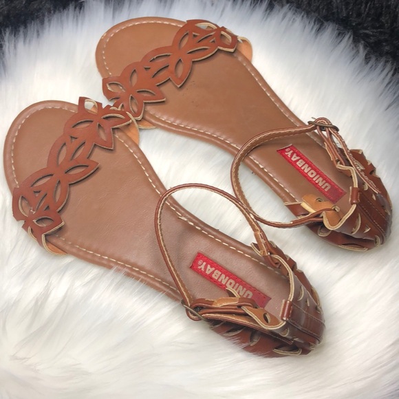 Summer Sandals - Picture 3 of 3